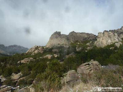 El Yelmo,La Pedriza;rutas senderismo avila entrenamiento sendero rojo